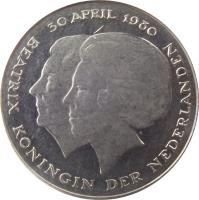 Netherlands coin 1 Gulden - Beatrix - Investiture of New Queen (1980) obverse obverse of 1 Gulden - Beatrix - Investiture of New Queen (1980) coin with KM# 200 from Netherlands. Inscription: BEATRIX KONINGIN DER NEDERLANDEN 30 APRIL 1980