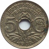 reverse of 5 Centimes (1938 - 1939) coin with KM# 875a from France. Inscription: LIBERTE · EGALITE FRATERNITE 5 Cmes · 19 39 ·