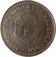 obverse of 1 Gulden - Juliana (1970 - 1980) coin with KM# 12 from Netherlands Antilles. Inscription: JULIANA KONINGIN DER NEDERLANDEN