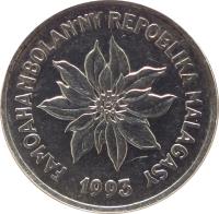 obverse of 1 Franc (1965 - 2002) coin with KM# 8 from Madagascar. Inscription: FAMOAHAMBOLAN'NY REPOBLIKA MALAGASY 1993