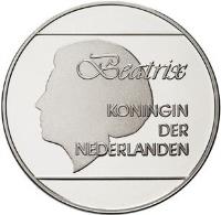 Aruba coin 25 Florin - Beatrix - Oil For Peace, end of World War II (1994) obverse obverse of 25 Florin - Beatrix - Oil For Peace, end of World War II (1994) coin with KM# 11 from Aruba. Inscription: Beatrix KONINGIN DER NEDERLANDEN