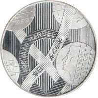 obverse of 5 Euro - Beatrix - 400 Years of Trade Relations between the Netherlands and Japan (2009) coin with KM# 287a from Netherlands. Inscription: 400 JAAR HANDEL オランダ　日本 BEATRIX KONINGIN DER NEDERLANDEN