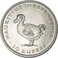 reverse of 10 Rupees - Elizabeth II - Independence - 1'st Portrait (1971) coin with KM# 38 from Mauritius. Inscription: MAURITIUS INDEPENDENCE · 10 RUPEES ·