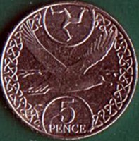 reverse of 5 Pence - Elizabeth II (2017) coin from Isle of Man. Inscription: 5 PENCE