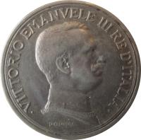 obverse of 2 Lire - Vittorio Emanuele III (1914 - 1917) coin with KM# 55 from Italy. Inscription: VITTORIO EMANUELE III RE D'ITALIA D. CALANDRA