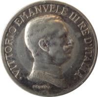 Italy coin 1 Lira - Vittorio Emanuele III (1915 - 1917) obverse obverse of 1 Lira - Vittorio Emanuele III (1915 - 1917) coin with KM# 57 from Italy. Inscription: VITTORIO EMANUELE III RE D'ITALIA D. CALANDRA