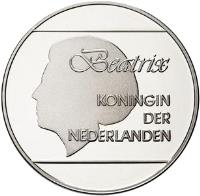 obverse of 25 Florin - Olympics - With logo (1995) coin with KM# 13 from Aruba. Inscription: Beatrix KONINGIN DER NEDERLANDEN