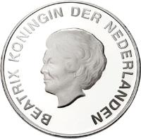 obverse of 25 Florin - Beatrix - Olympics (2000) coin with KM# 21 from Aruba. Inscription: BEATRIX KONINGIN DER NEDERLANDEN