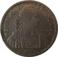 French Indochina coin 20 Centimes - Date between dots (1939 - 1941) obverse obverse of 20 Centimes - Date between dots (1939 - 1941) coin with KM# 23a from French Indochina. Inscription: REPUBLIQUE FRANÇAISE P.TURIN · 1941 ·
