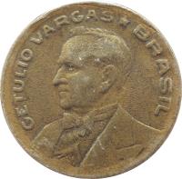 obverse of 50 Centavos (1943 - 1947) coin with KM# 557a from Brazil. Inscription: GETULIO VARGAS * BRASIL