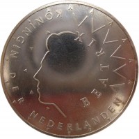 obverse of 50 Gulden - Beatrix - Golden Wedding (1987) coin with KM# 209 from Netherlands. Inscription: KONINGIN DER NEDELANDEN BEATRIX