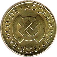 obverse of 10 Centavos (2006) coin with KM# 134 from Mozambique. Inscription: · BANCO · DE · MOÇAMBIQUE · 2006