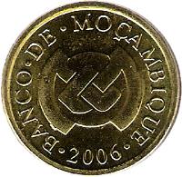 obverse of 20 Centavos (2006) coin with KM# 135 from Mozambique. Inscription: BANCO · DE · MOÇAMBIQUE · 2006 ·