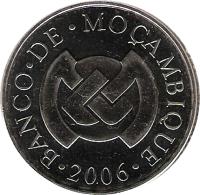 Mozambique coin 5 Meticais (2006) obverse obverse of 5 Meticais (2006) coin with KM# 139 from Mozambique. Inscription: · BANCO · DE · MOÇAMBIQUE · 2006