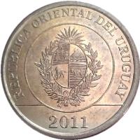 obverse of 2 Pesos Uruguayos - Native fauna of Uruguay: Capypara (2011 - 2014) coin with KM# 136 from Uruguay. Inscription: REPUBLICA ORIENTAL DEL URUGUAY 2011